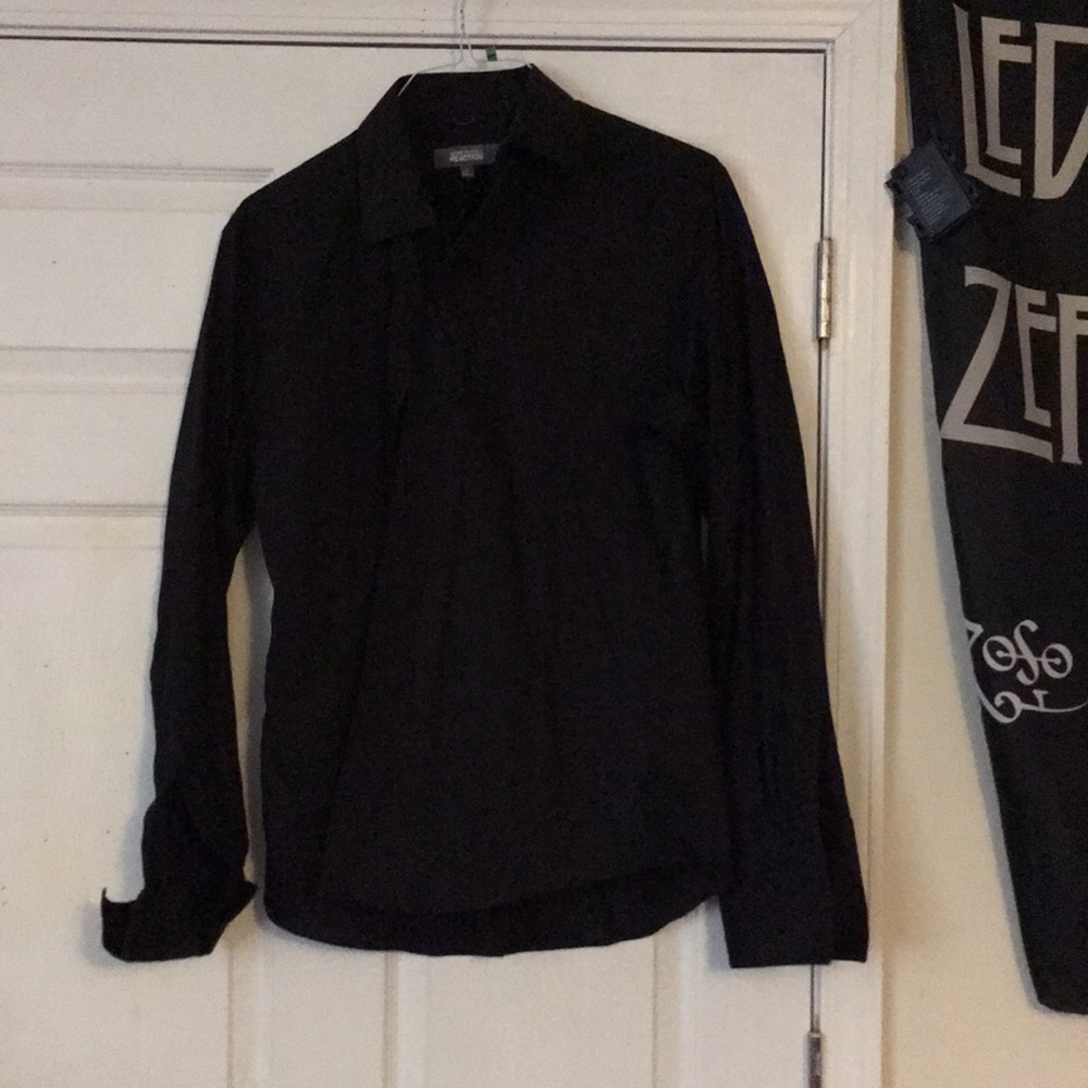 men’s black button down